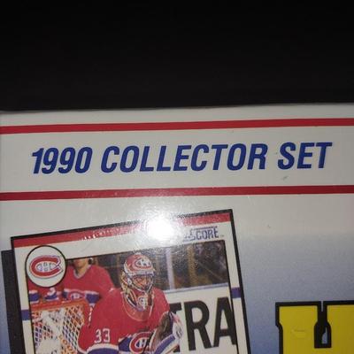 STILL SEALED BOX 1990 SCORE NHL HOCKEY COLLECTOR SET