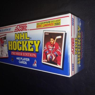 STILL SEALED BOX 1990 SCORE NHL HOCKEY COLLECTOR SET