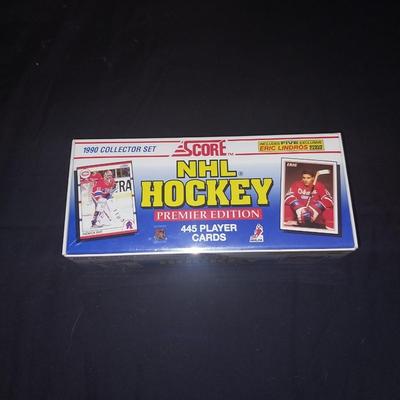 STILL SEALED BOX 1990 SCORE NHL HOCKEY COLLECTOR SET