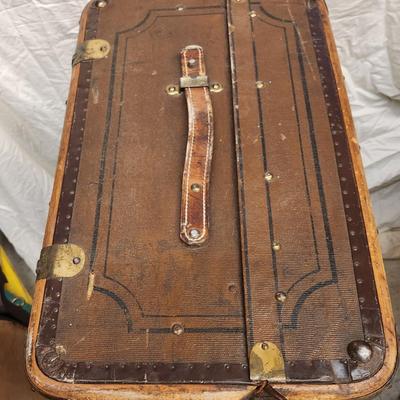 1924 travel trunk
