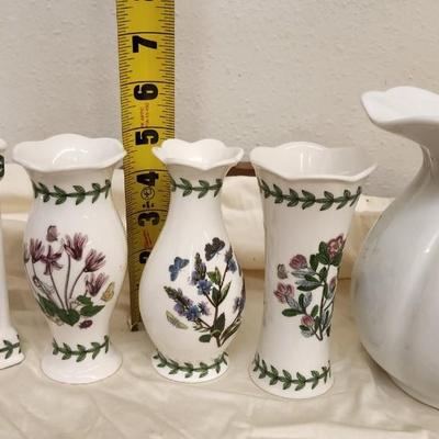 Lot of China pieces