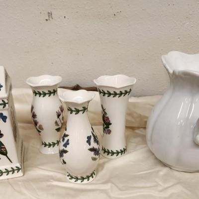 Lot of China pieces
