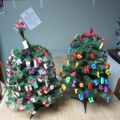 Desk Top Christmas Trees - C