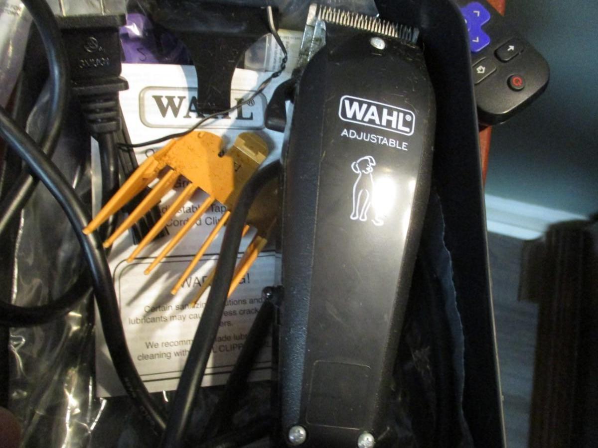 Wahl Pet Grooming Electric Razor - B | EstateSales.org