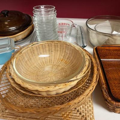 Pyrex lot and wicker holders