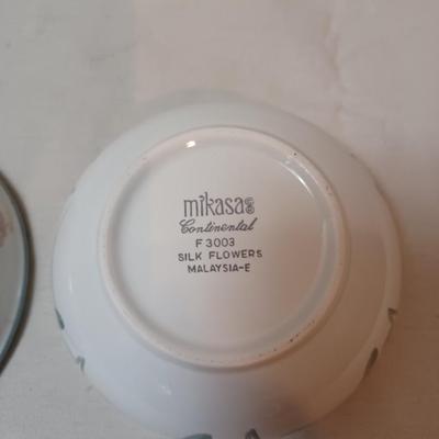 Mikasa Trinket Dish With Lid