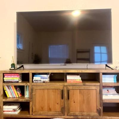 Roku 72" brand new Oled 4K Flatscreen TV