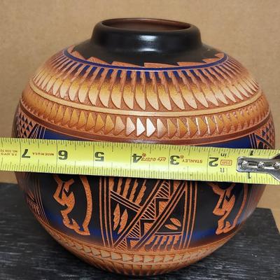 Large Acoma Pot