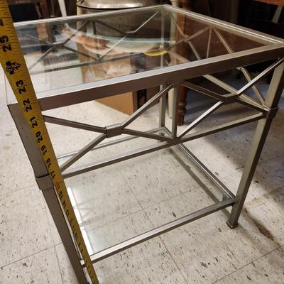 Metal and glass endtable