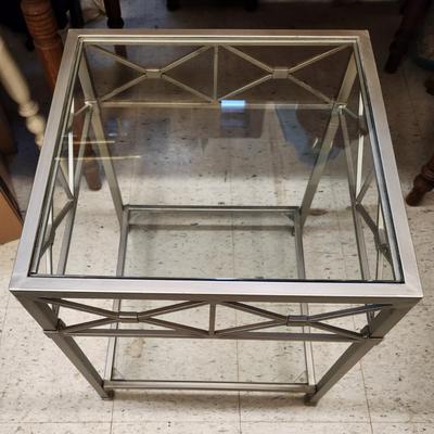 Metal and glass endtable