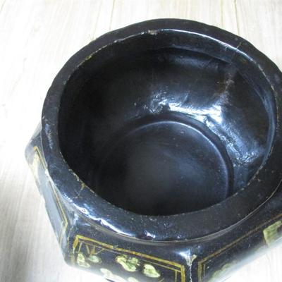 Vintage Lacquered Chinese Box - C