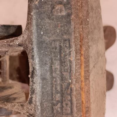 Antique E.C. Stearns Saw Blade Sharpening vice pat'd Aug 22, 1899