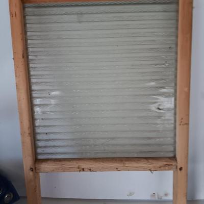 Antique National Washboard Co. National 512 glass and wood framed washboard.
