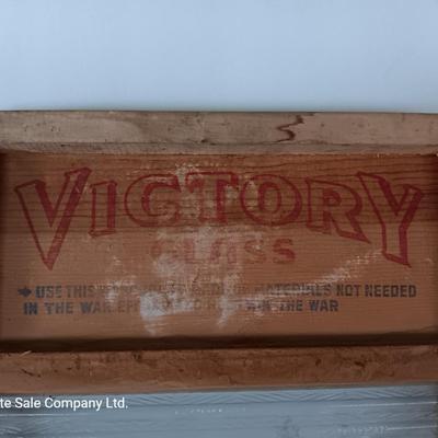 Antique National Washboard Co. National 512 glass and wood framed washboard.