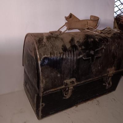 Vintage metal lunchbox - copper candle holder and a oil lantern without the globe