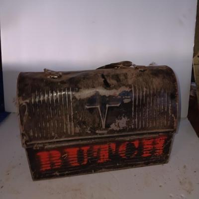 Vintage metal lunchbox - copper candle holder and a oil lantern without the globe