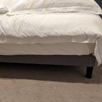 King Size Bed and Linen Frame