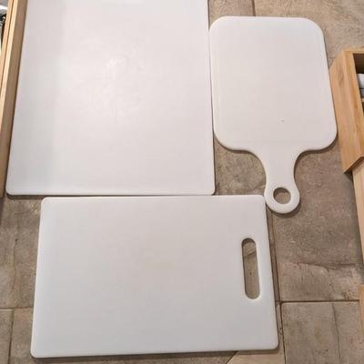 Kitchen Utensils and Bamboo Dividers
