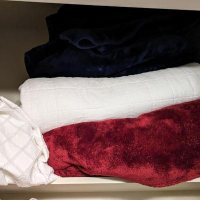 Contents of Bathroom Closet