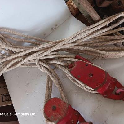 Vintage Durbin Durco Hoist pully with rope