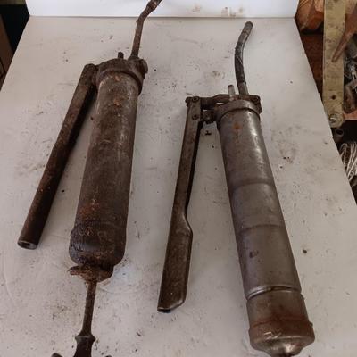Two grease guns - Varcon