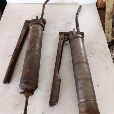 Two grease guns - Varcon