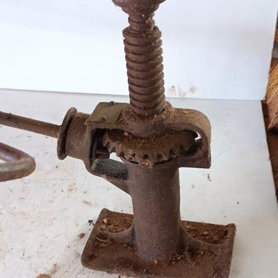 Antique Walker Manufacturing Automotive Truck Train Screw Jack