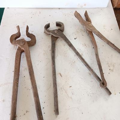 Blacksmith Blacksmithing tools Pliers and nips