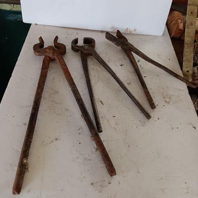 Blacksmith Blacksmithing tools Pliers and nips
