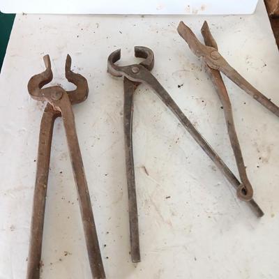 Blacksmith Blacksmithing tools Pliers and nips