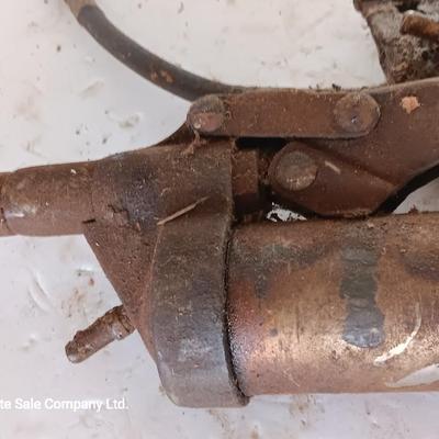 Two grease guns - Lincoln - Comet Equipment Company Nebraska