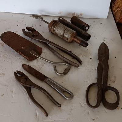Several vintage hand tools - pilers - snips- and more