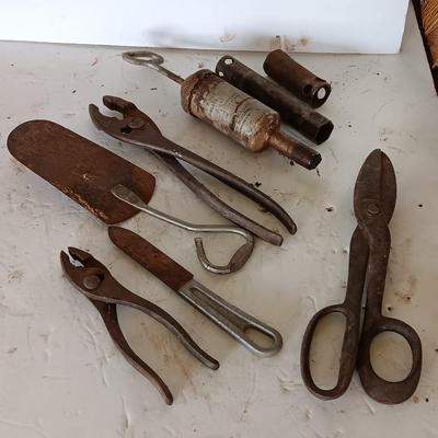 Several vintage hand tools - pilers - snips- and more