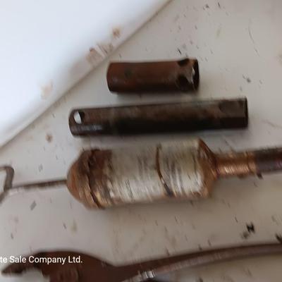 Several vintage hand tools - pilers - snips- and more