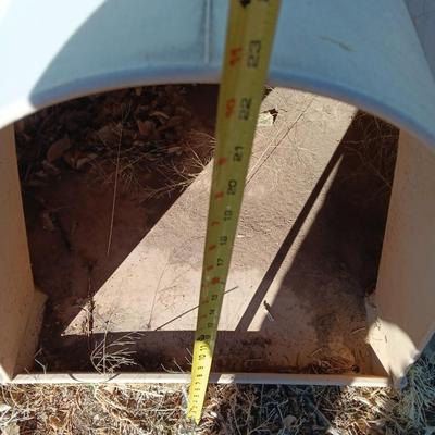 Igloo style DOGLOO Doghouse - outdoor animal shelter