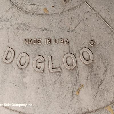 Igloo style DOGLOO Doghouse - outdoor animal shelter