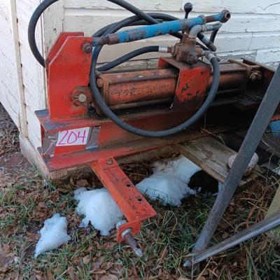 Brave 3-point Hydraulic log splitter.