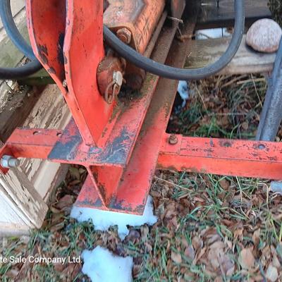 Brave 3-point Hydraulic log splitter.