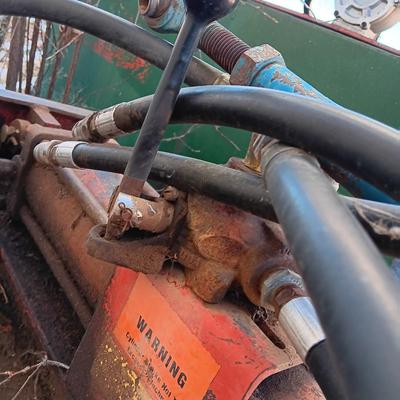 Brave 3-point Hydraulic log splitter.