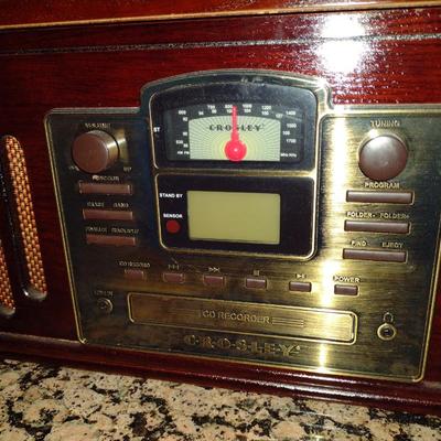 Crosley Reproduction Radio CD Player and Turntable Model CR24
