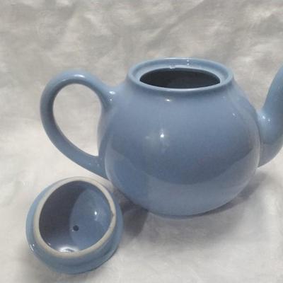 1930s Cornflower Blue Lipton Teapot