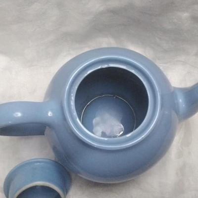 1930s Cornflower Blue Lipton Teapot