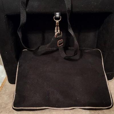 PET CAR BED/RISER/SEAT