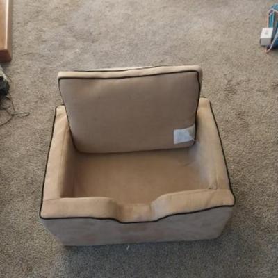 PET CARSEAT/BED/RISER