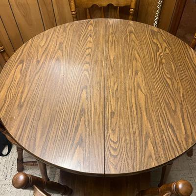 Table & Chairs (K-MG)