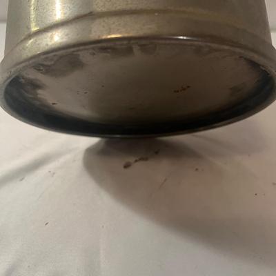 Vintage Coleman Lantern (DR-MG)