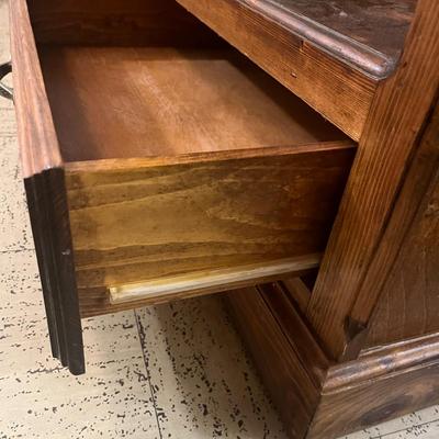 Wooden TV Console (LR-MG)