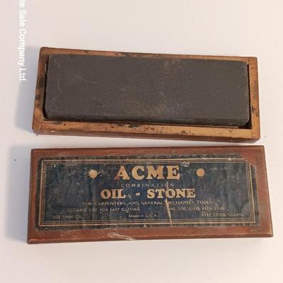 Vintage ACME Oil stone in wooden box Wet stone