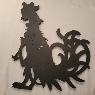 Assortment of Decorative Roosters and Chickens (LR-DW)
