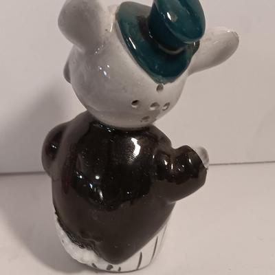 Vintage planters and vintage mouse salt & pepper shakers Norcrest Rabbitt
